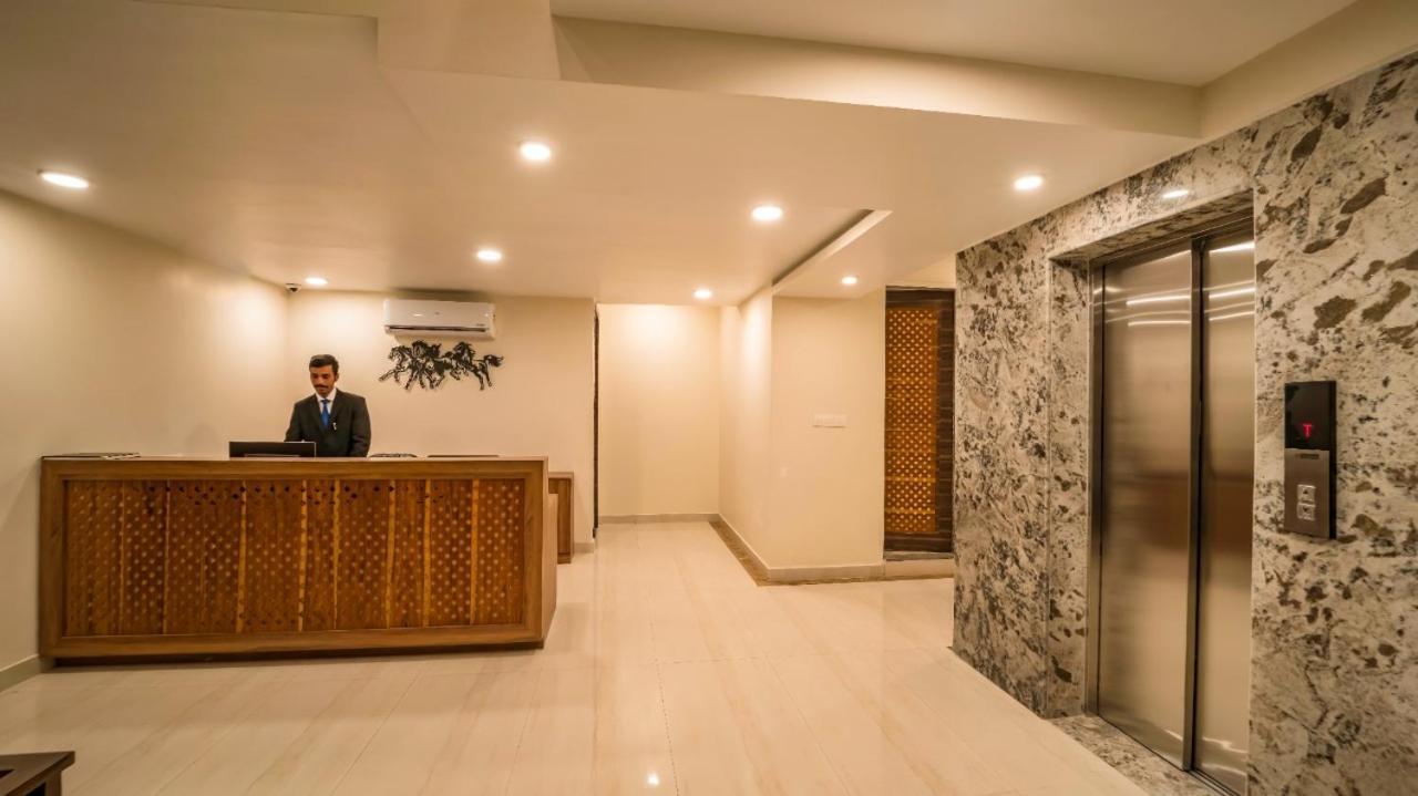 Hotel Wonder Cliff Udaipur Buitenkant foto