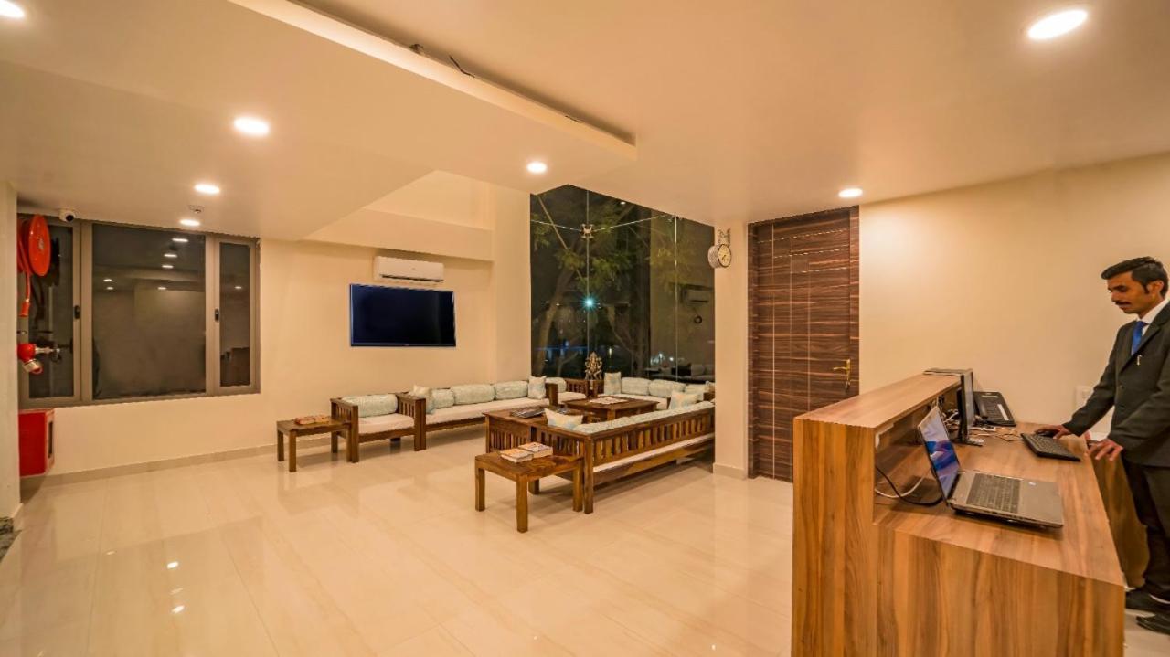 Hotel Wonder Cliff Udaipur Buitenkant foto