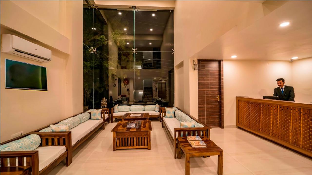 Hotel Wonder Cliff Udaipur Buitenkant foto
